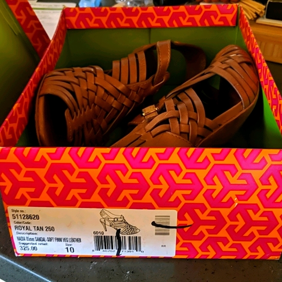 Tory Burch sandals - Picture 6 of 6